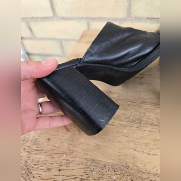 Vintage Heeled Mules - Picture 6 of 9